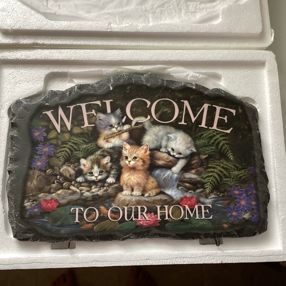 Bradford Exchange Hanging Welcome Sign Cat/Kitten